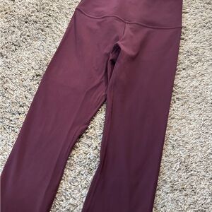 Lululemon Wunder Under 21” Crop Hi-Rise Dark Adobe Size 6 Burgundy Leggings